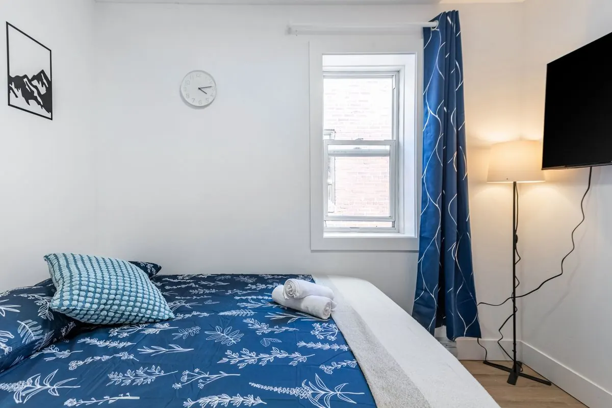 Deluxe room at University Tower